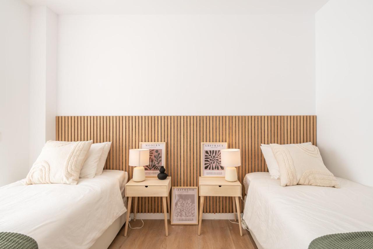 Malasana 13: Central Historic Apartment with Two Bedrooms Malaga Exterior photo